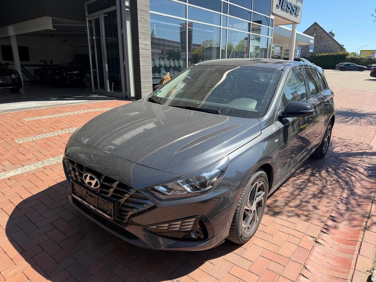 HYUNDAI i30 1.5 T-GDI Edition30 R.Cam Temp SHZ CarPlay