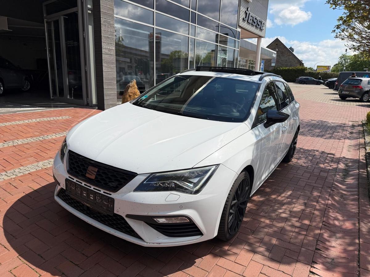 SEAT Leon ST 2.0 TSI Cupra 4Drive LED Virtual ACC Pano Beats