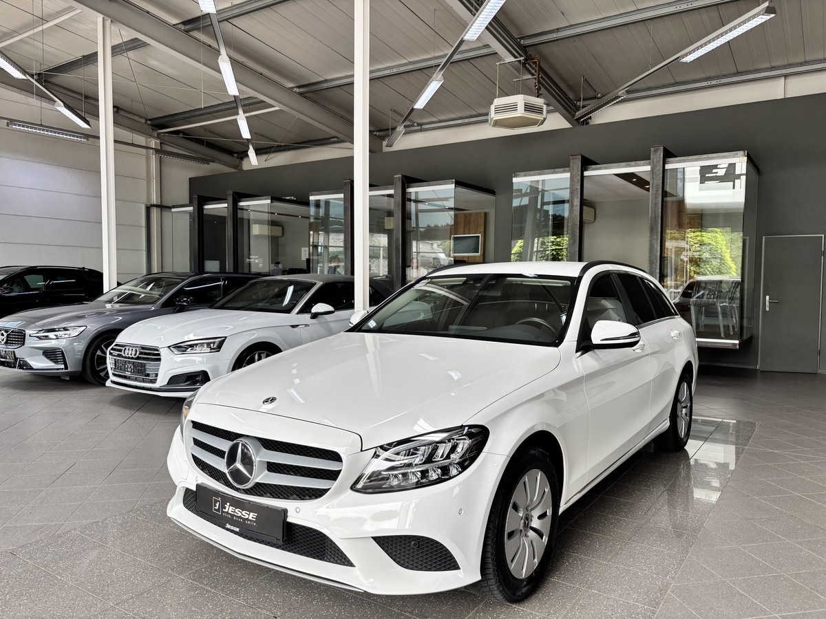 MERCEDES-BENZ C 180 d T LED R.Cam CarPlay SHZ