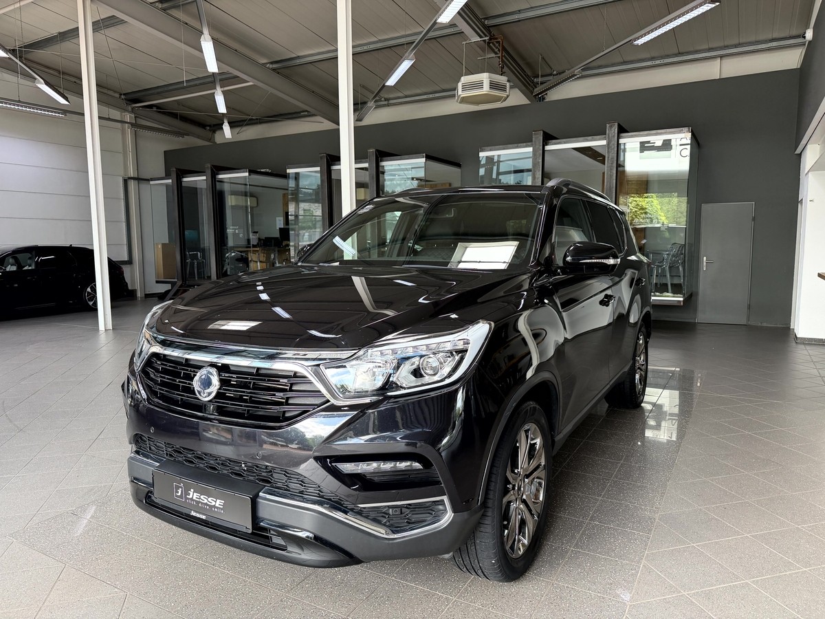 SSANGYONG REXTON Crystal R.Cam Navi Temp SHZ
