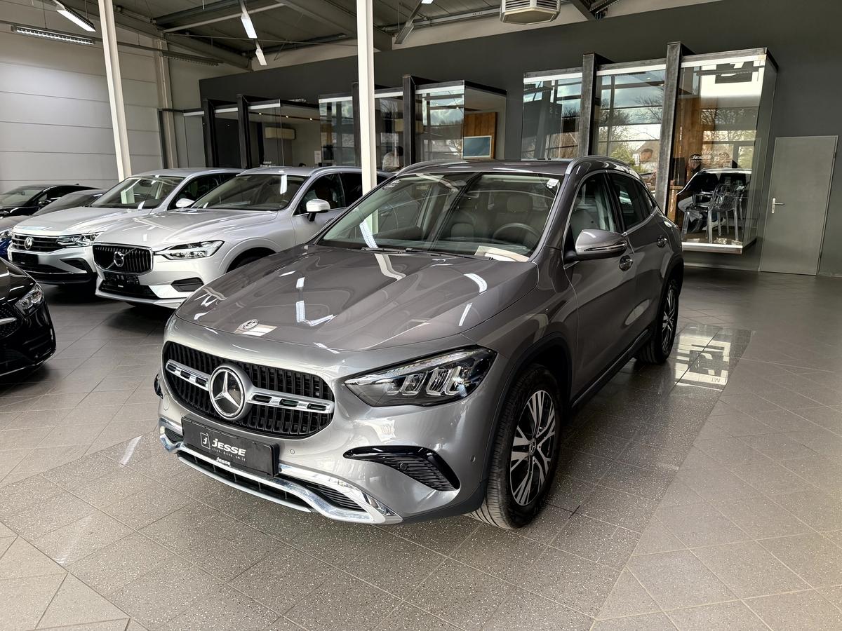 MERCEDES-BENZ GLA 200 d Progressive 8G-DCT LED MBUX RCAM