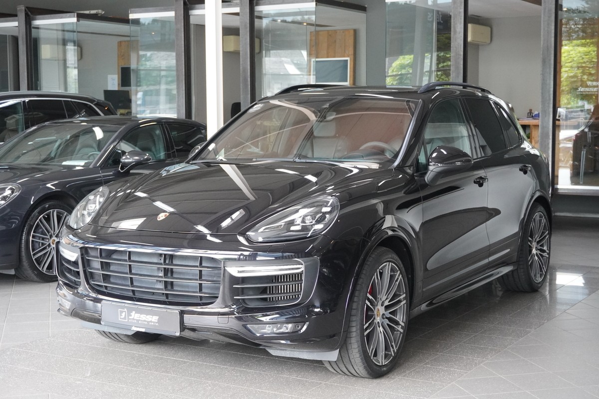 PORSCHE Cayenne GTS PDLS+ Panorama Sport Chrono Luft