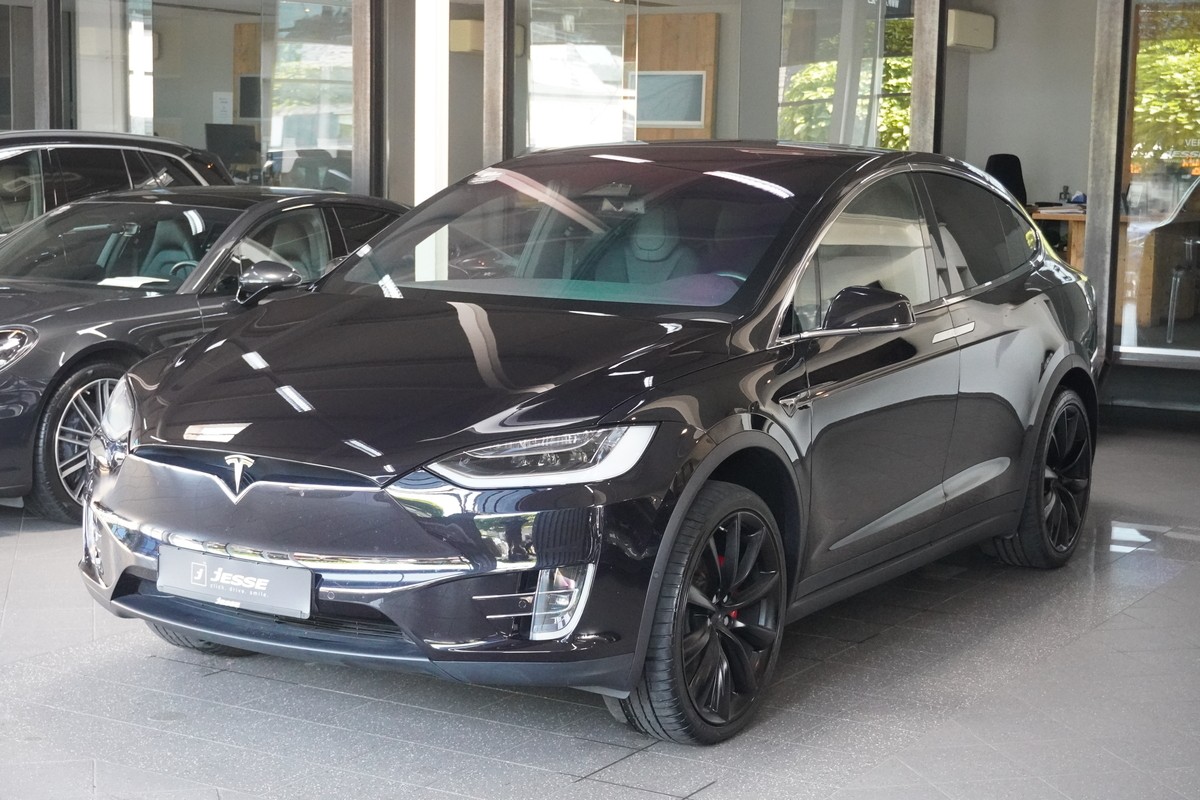 TESLA Model X  P100D 6Sitzer Autopilot Pano Sound AHK